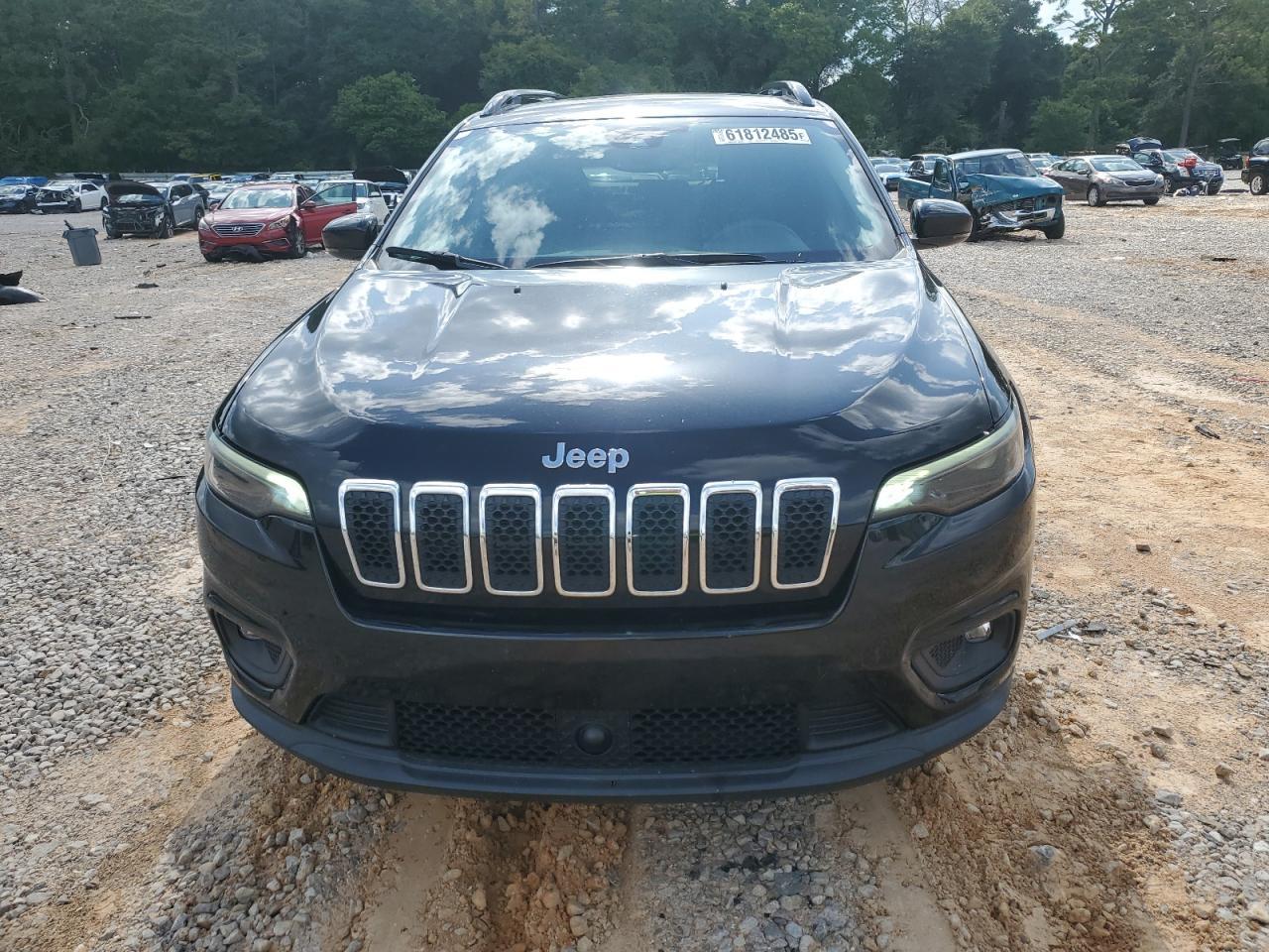 2022 Jeep Cherokee Latitude Lux - Image 5