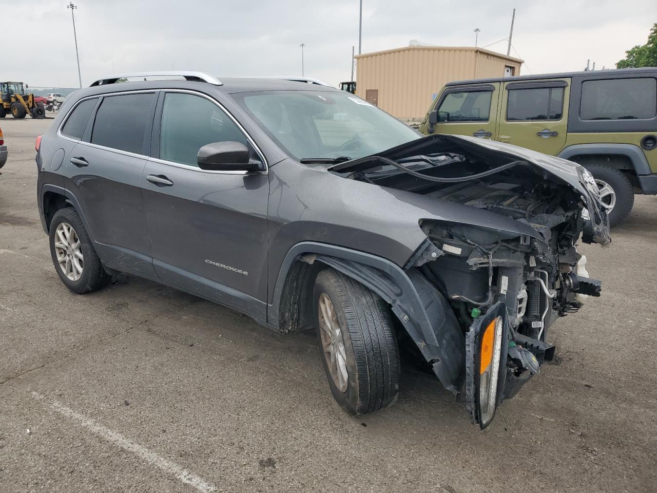 2017 Jeep Cherokee Latitude - Фото 4