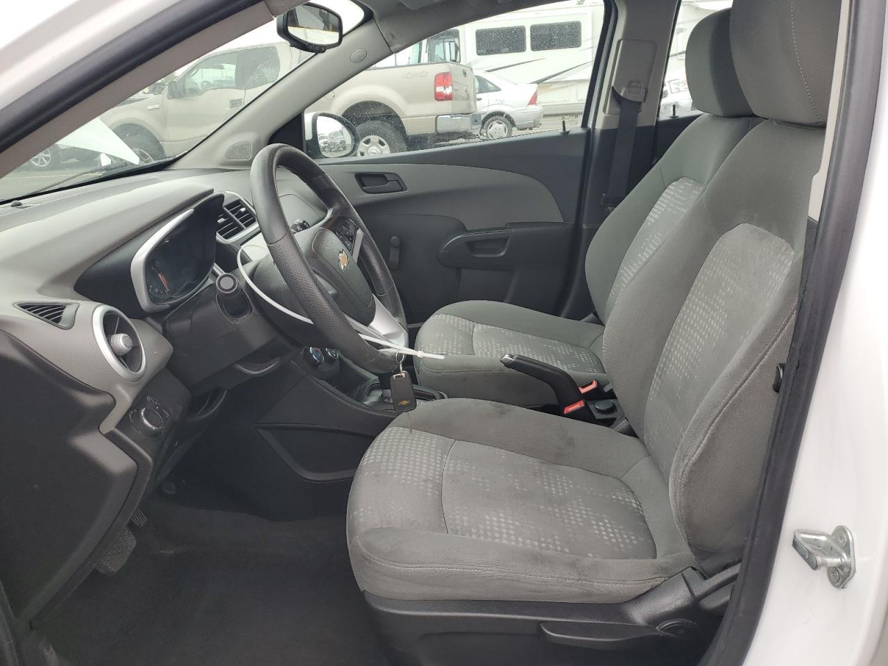 2017 Chevrolet Sonic - Фото 7