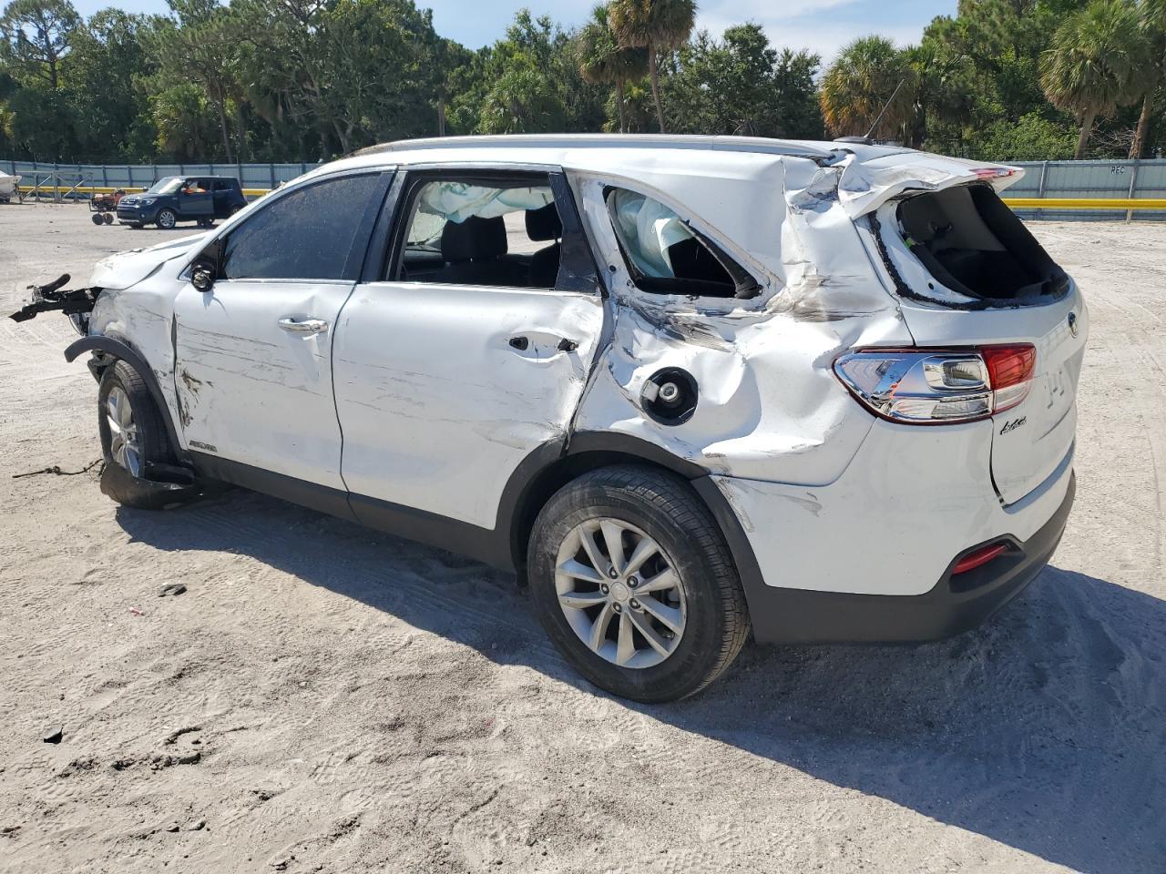 2017 Kia Sorento Lx - Фото 2