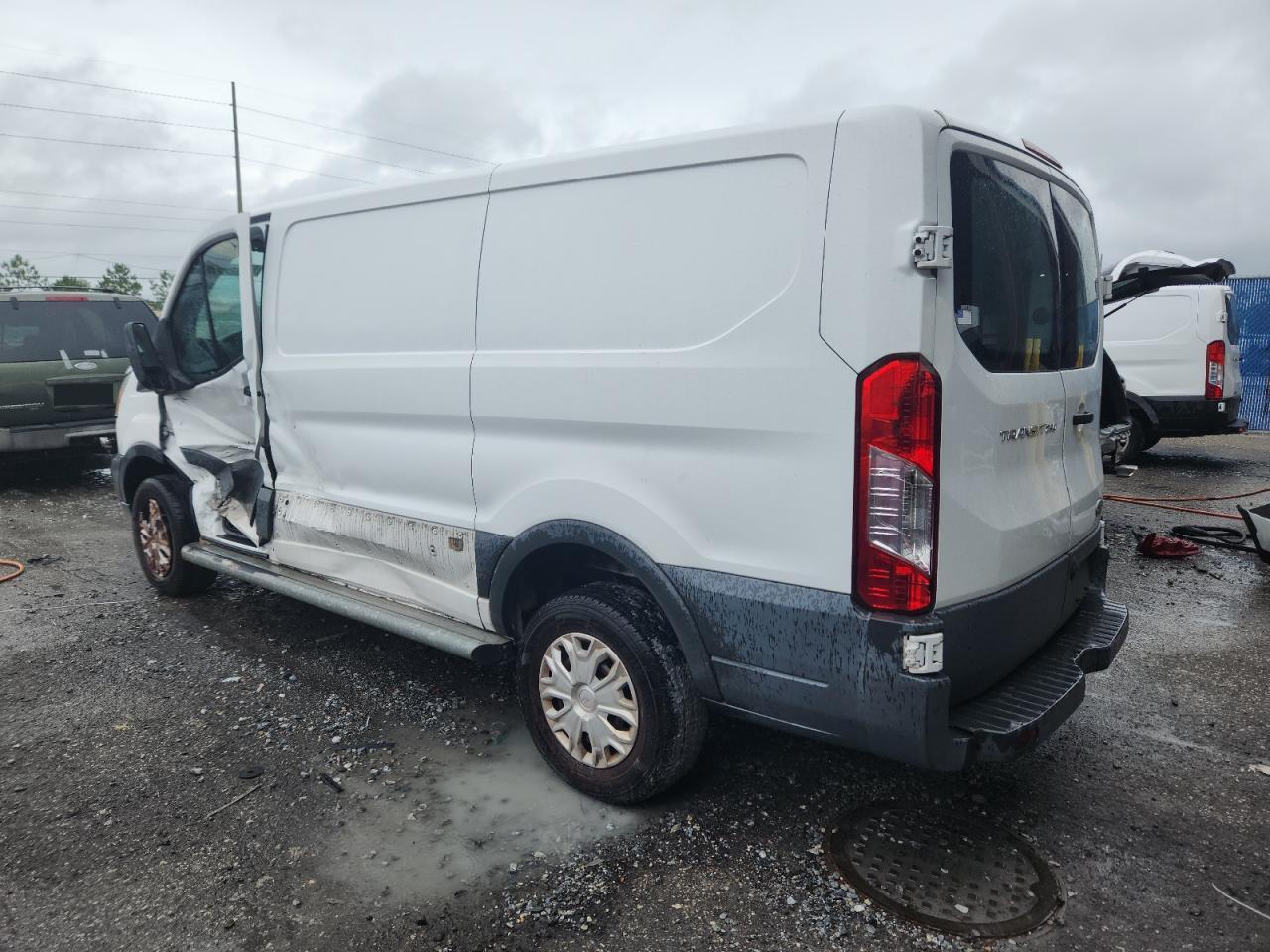 2016 Ford Transit Cargo Van T- - Фото 2
