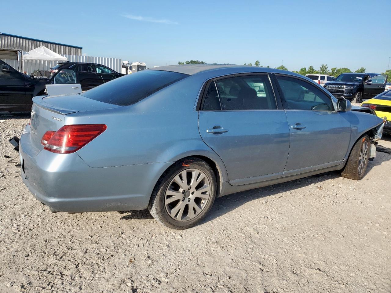 2008 Toyota Avalon Xl - Image 3