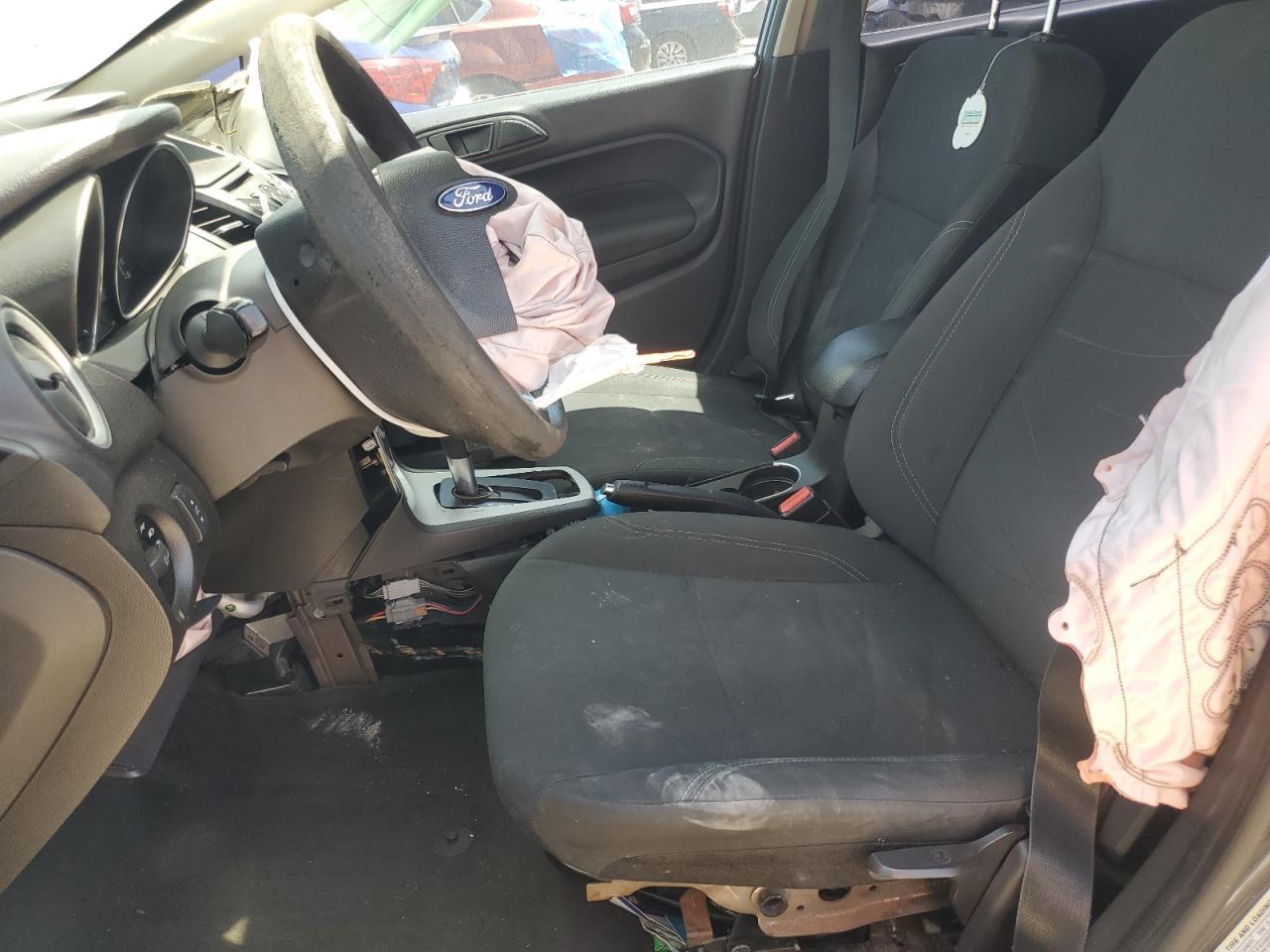 2017 Ford Fiesta Se - Фото 7