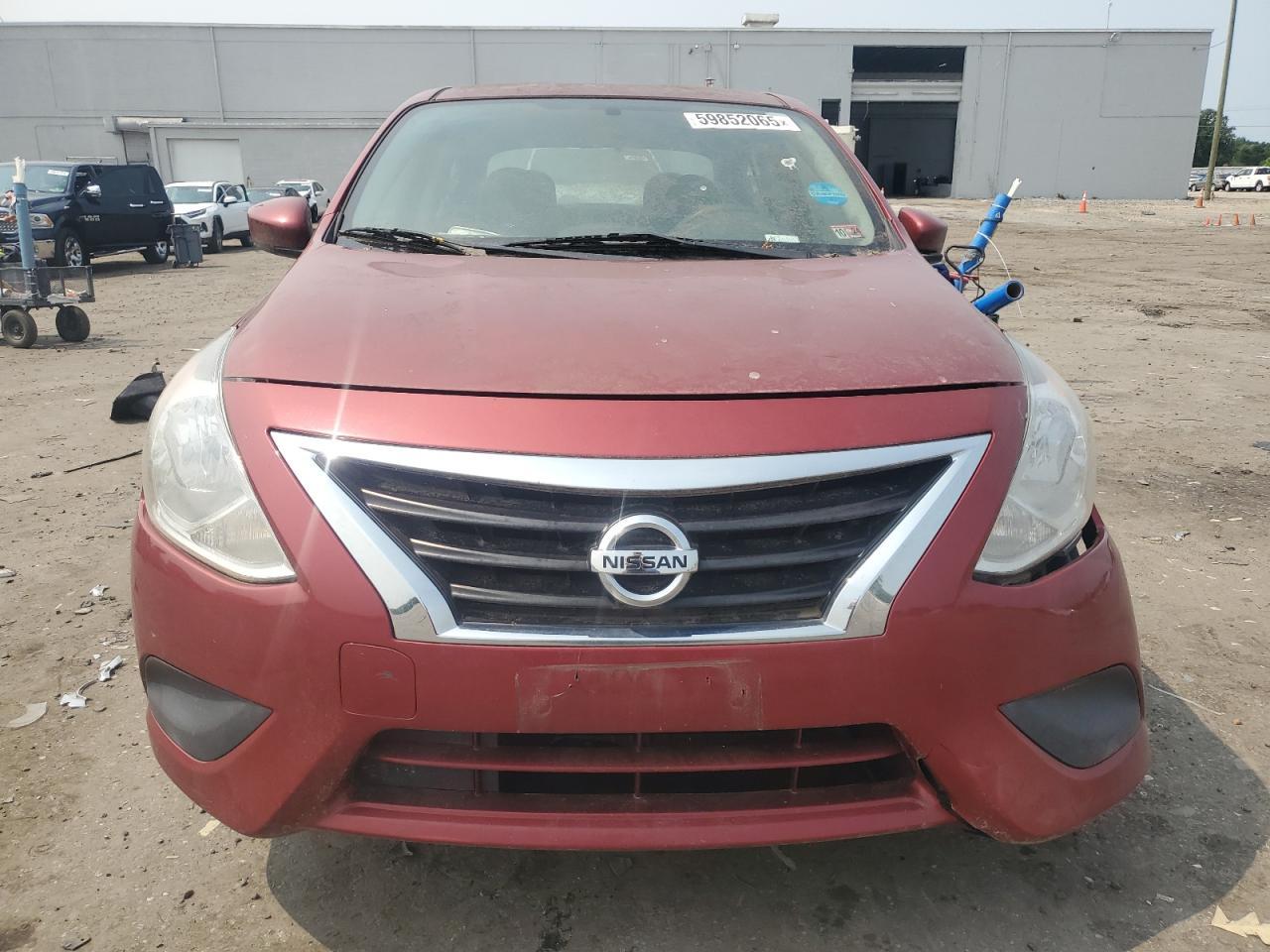 2018 Nissan Versa Sv - Image 5