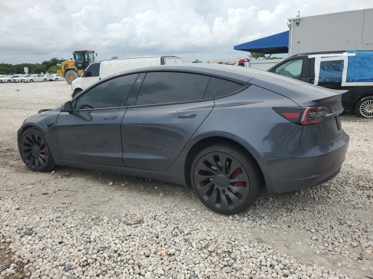 2021 Tesla Model 3 - Фото 2