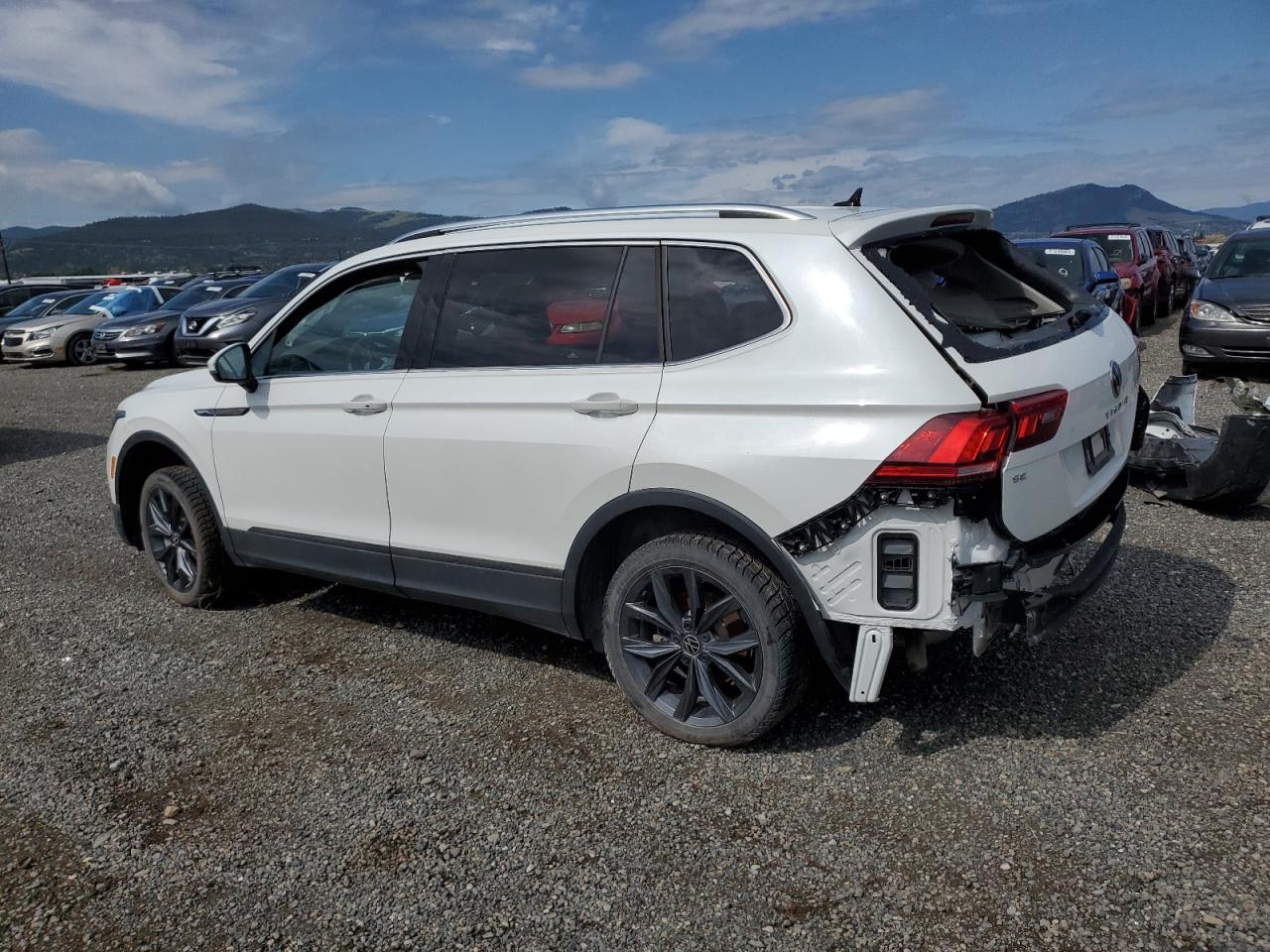 2023 Volkswagen Tiguan Se - Фото 2
