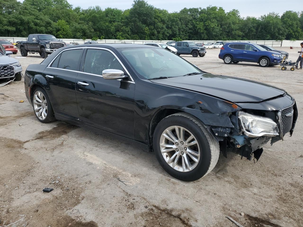 2016 Chrysler 300C - Фото 4