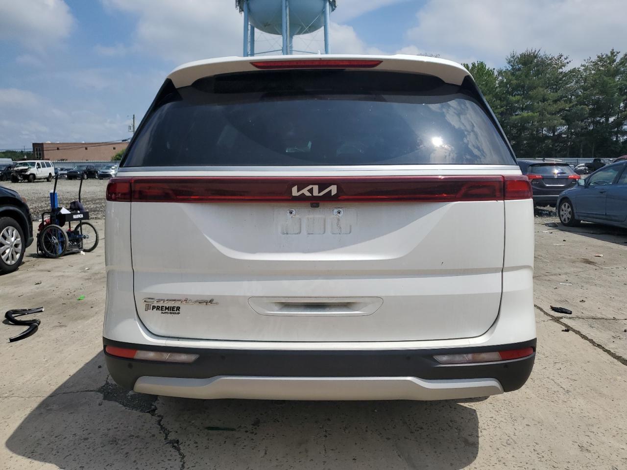 2022 Kia Carnival Lx - Image 6