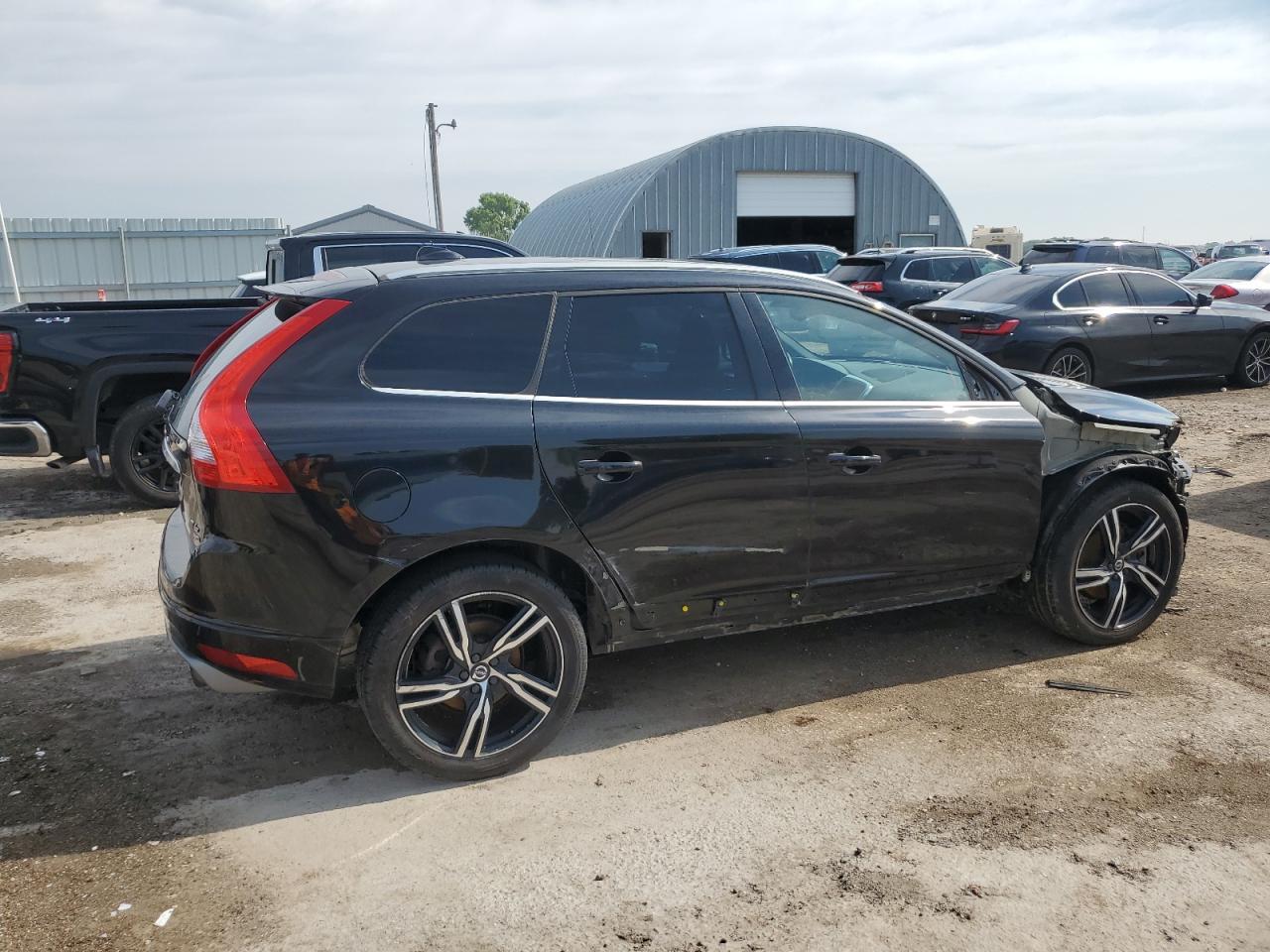 2017 Volvo Xc60 T6 R-Design Platinum - Фото 3