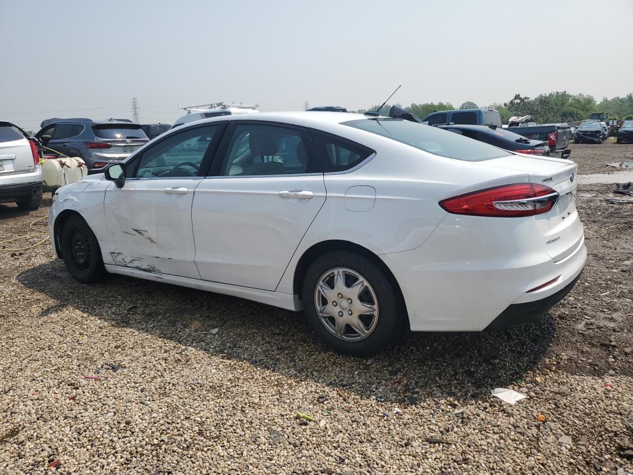 2019 Ford Fusion S - Фото 2