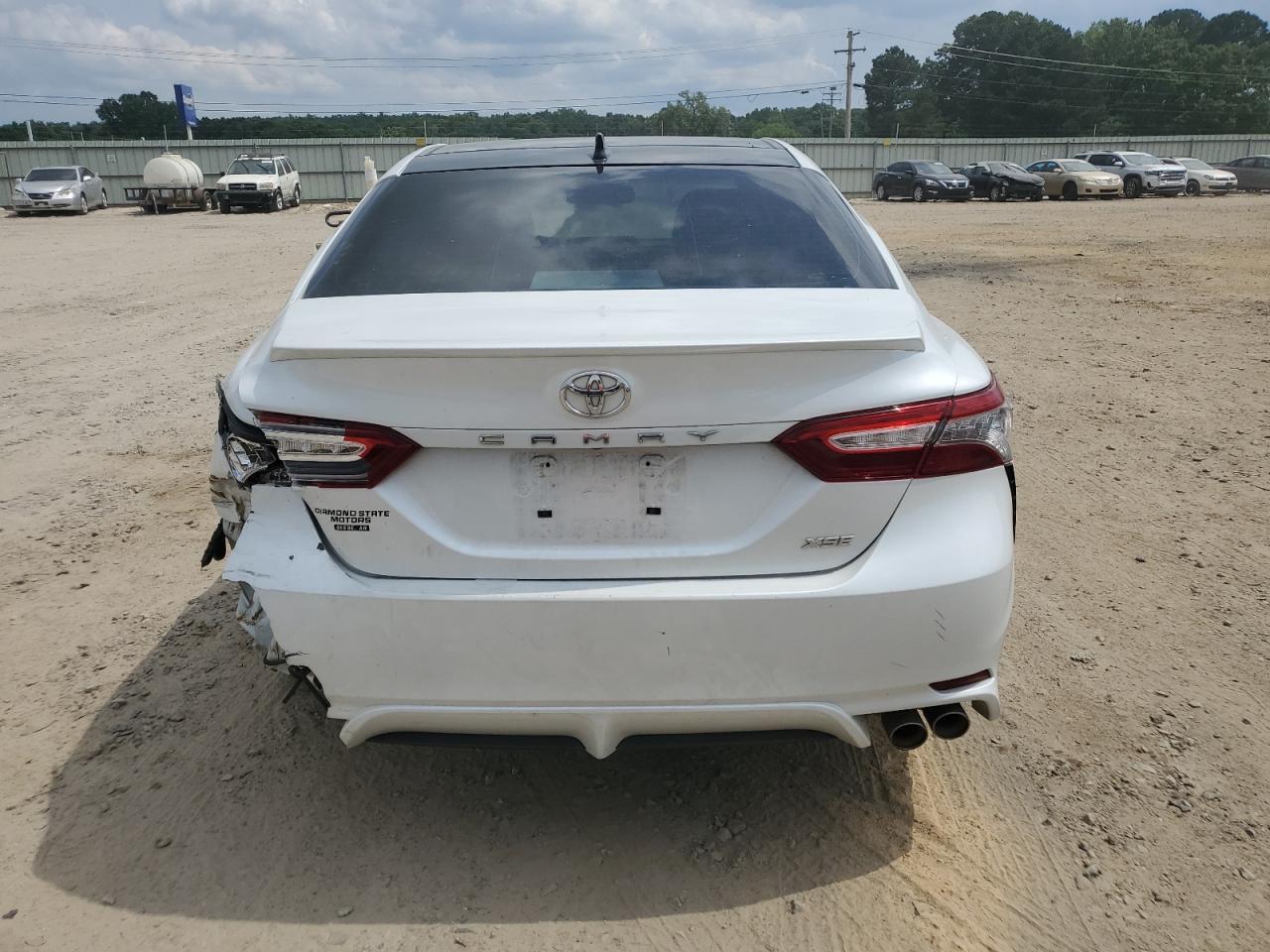 2019 Toyota Camry Xse - Image 6
