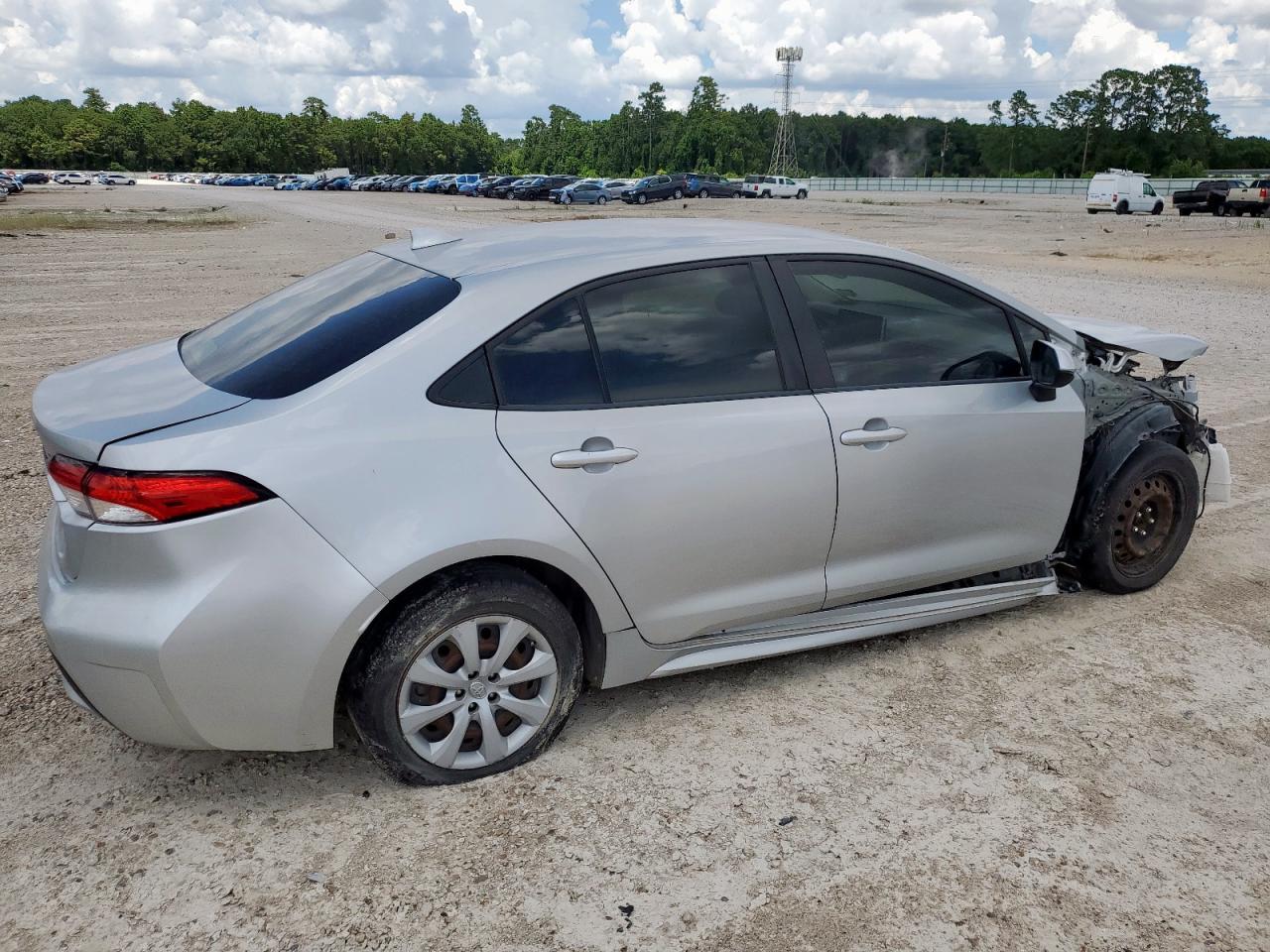 2021 Toyota Corolla Le - Image 3