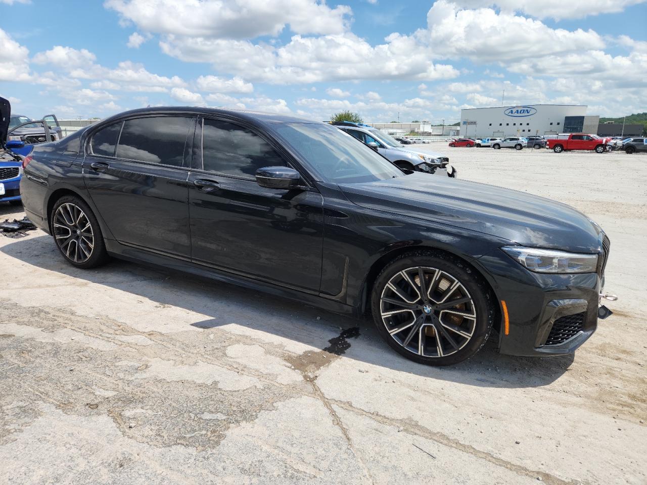 2020 BMW 750 Xi - Фото 4