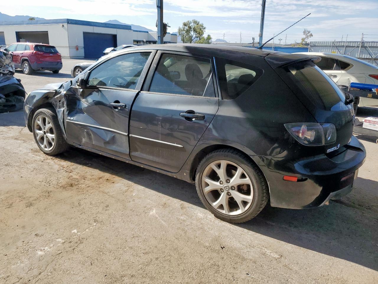 2007 Mazda 3 Hatchback - Фото 2