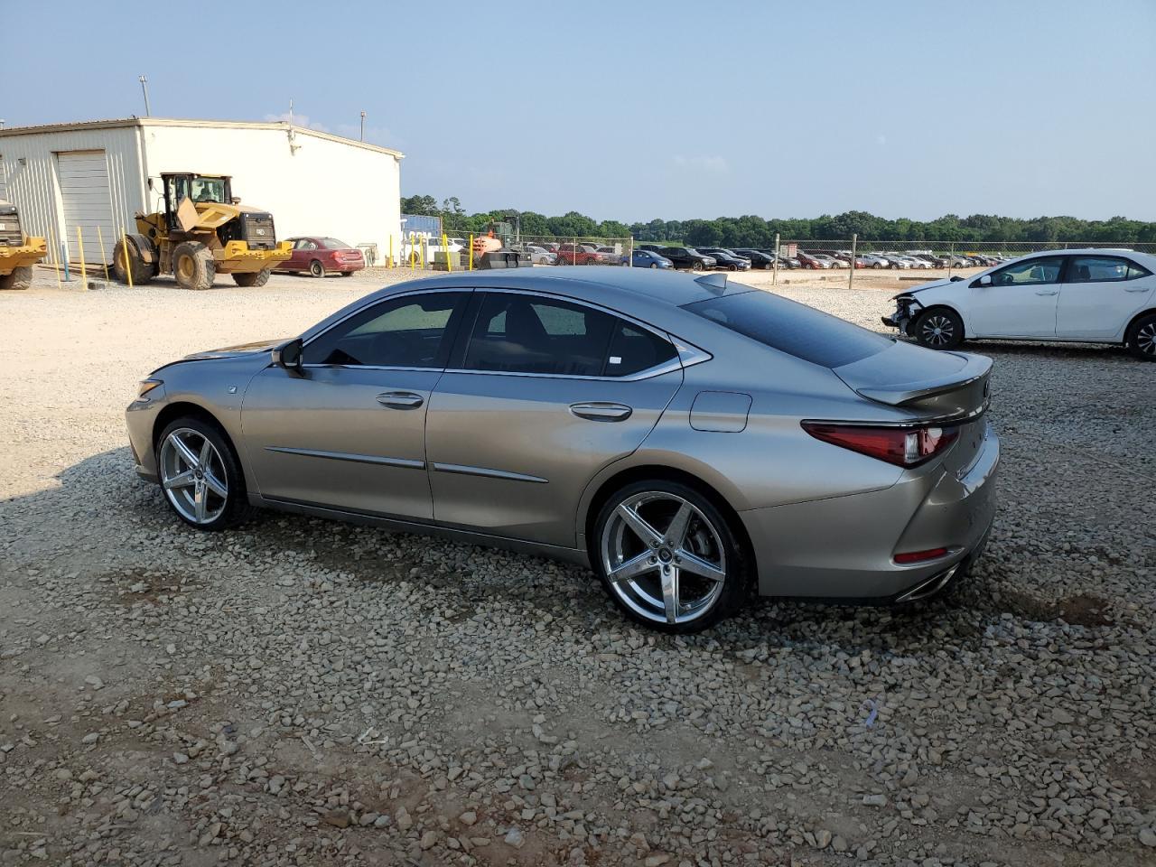 2021 Lexus Es 350 F Sport - Фото 2