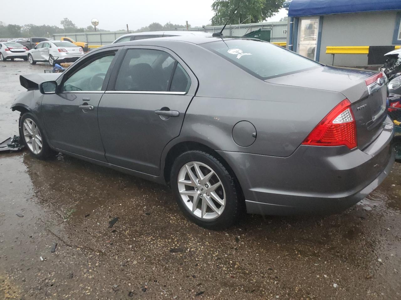 2011 Ford Fusion Sel - Image 2