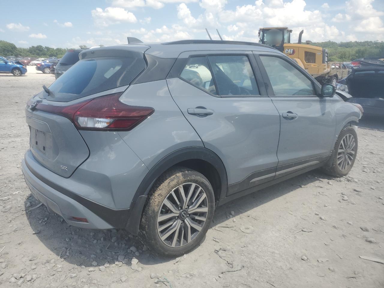 2023 Nissan Kicks Sr - Фото 3