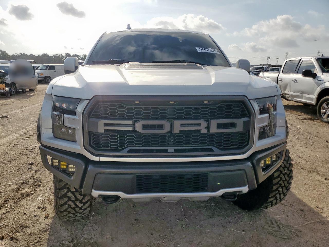 2019 Ford F150 Raptor - Фото 5