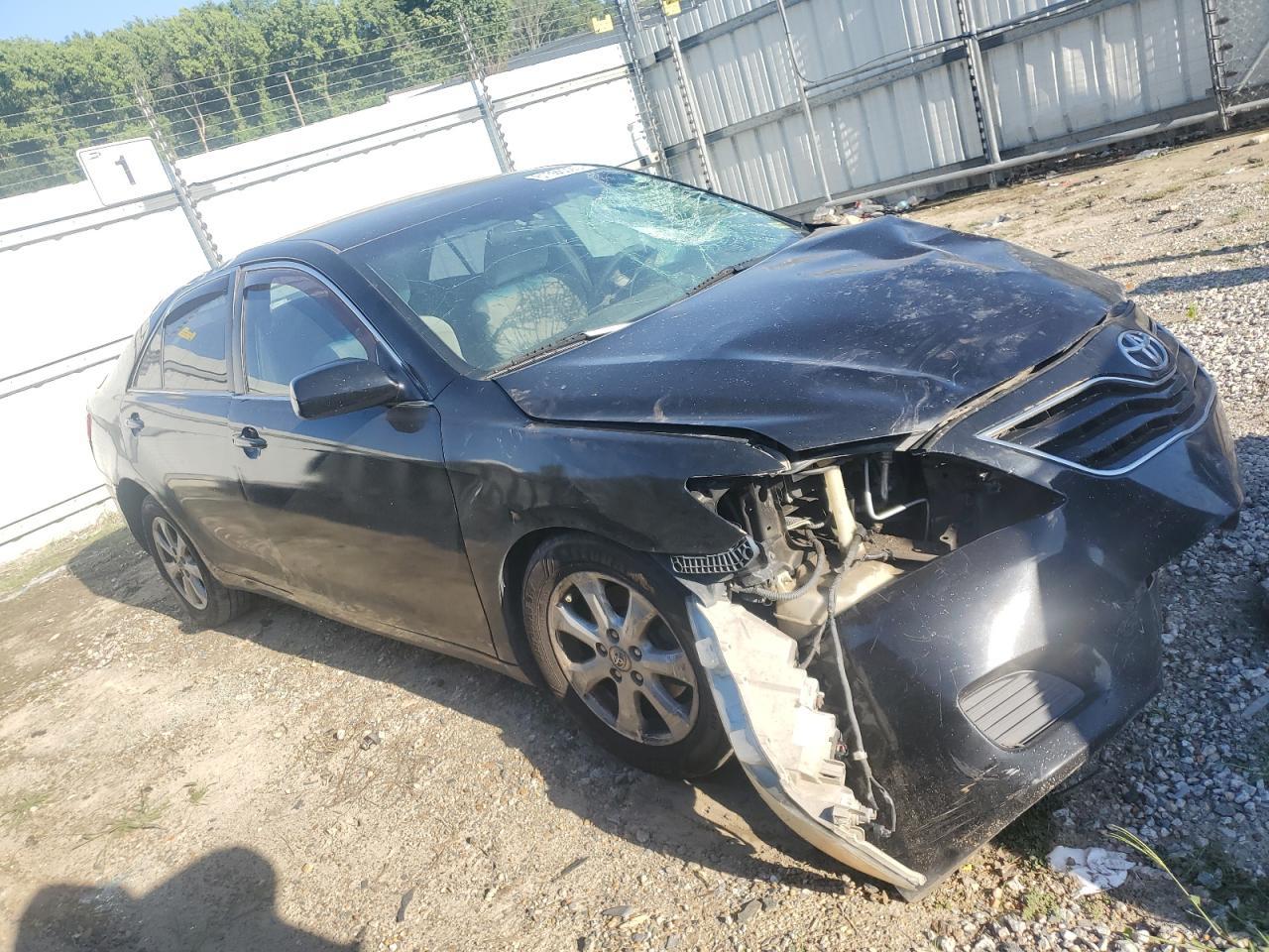 2011 Toyota Camry Base - Фото 4
