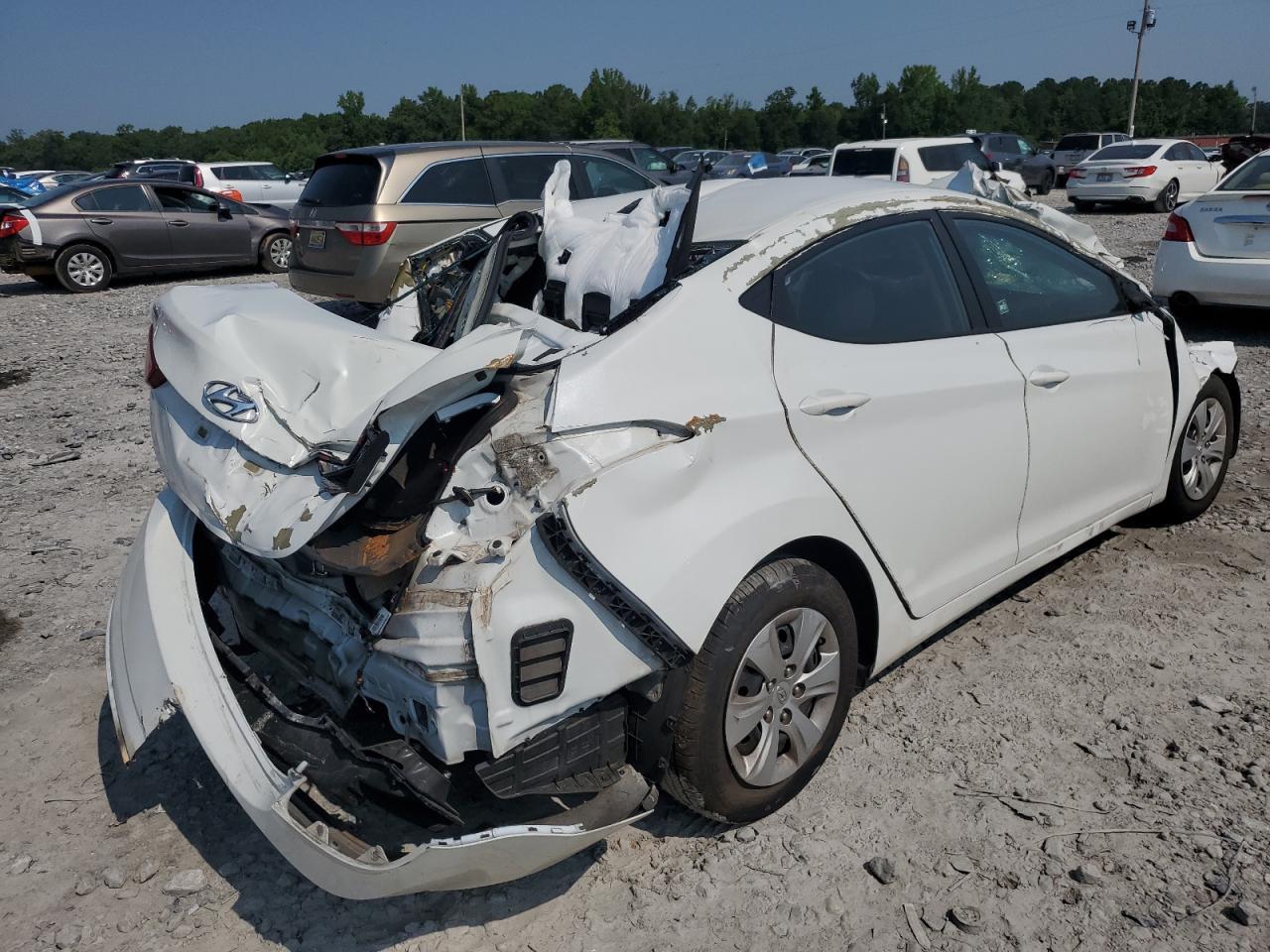 2016 Hyundai Elantra Se - Image 3