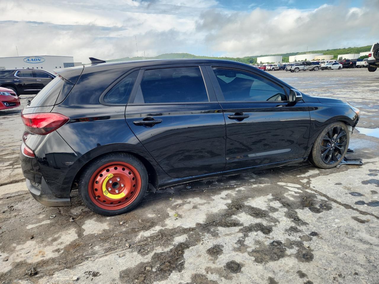 2019 Hyundai Elantra Gt N Line - Image 3