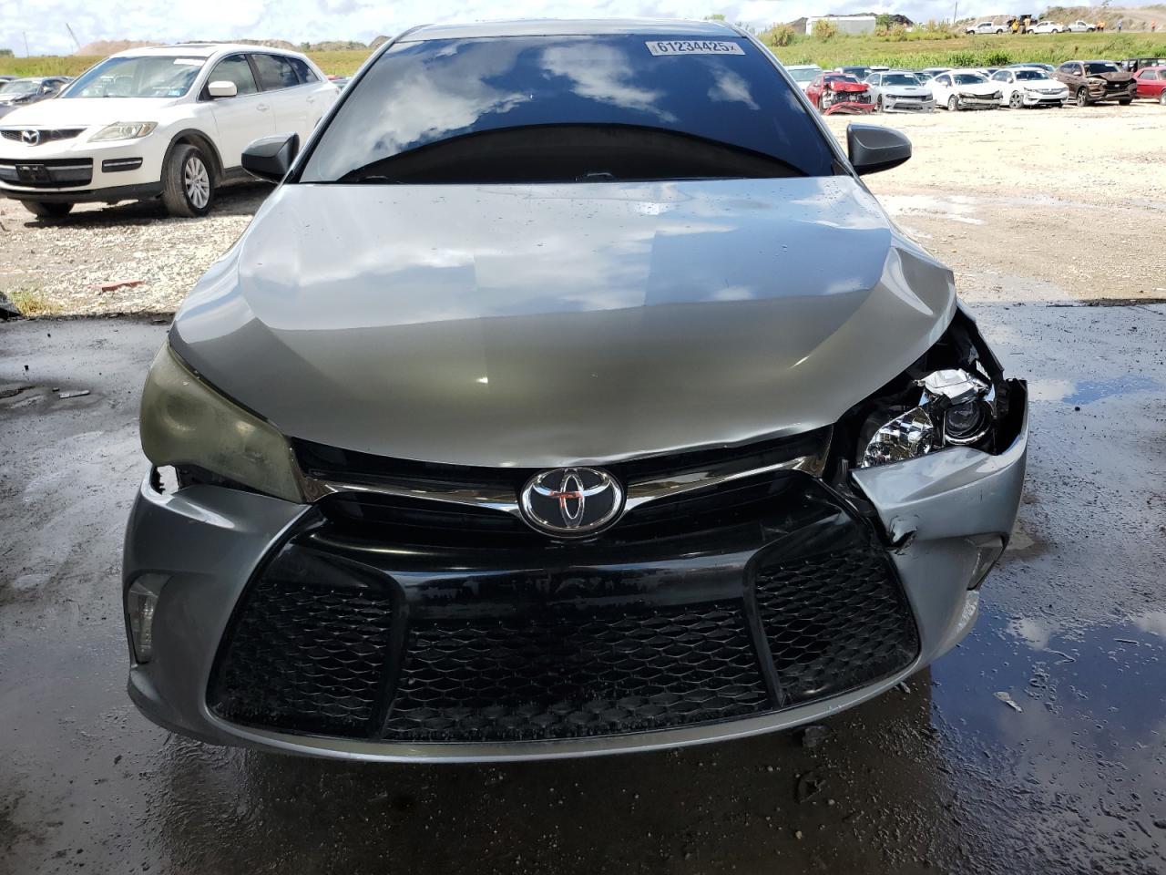 2015 Toyota Camry Le - Image 5