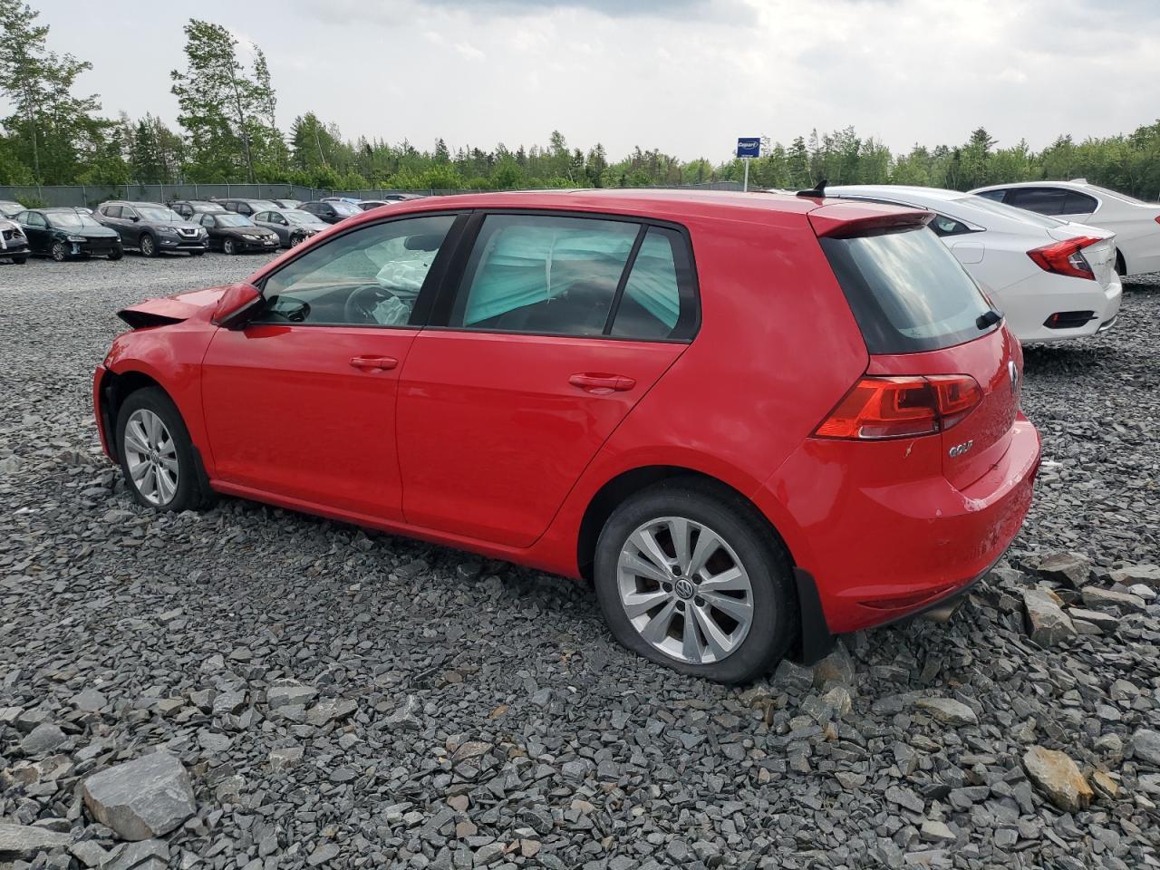 2016 Volkswagen Golf S/Se - Image 2