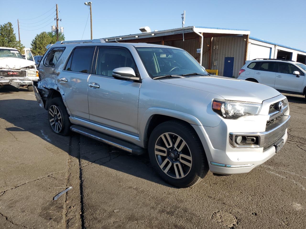 2017 Toyota 4Runner Sr5/Sr5 Premium - Фото 4