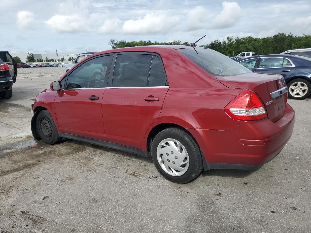 2007 Nissan Versa S - Фото 2