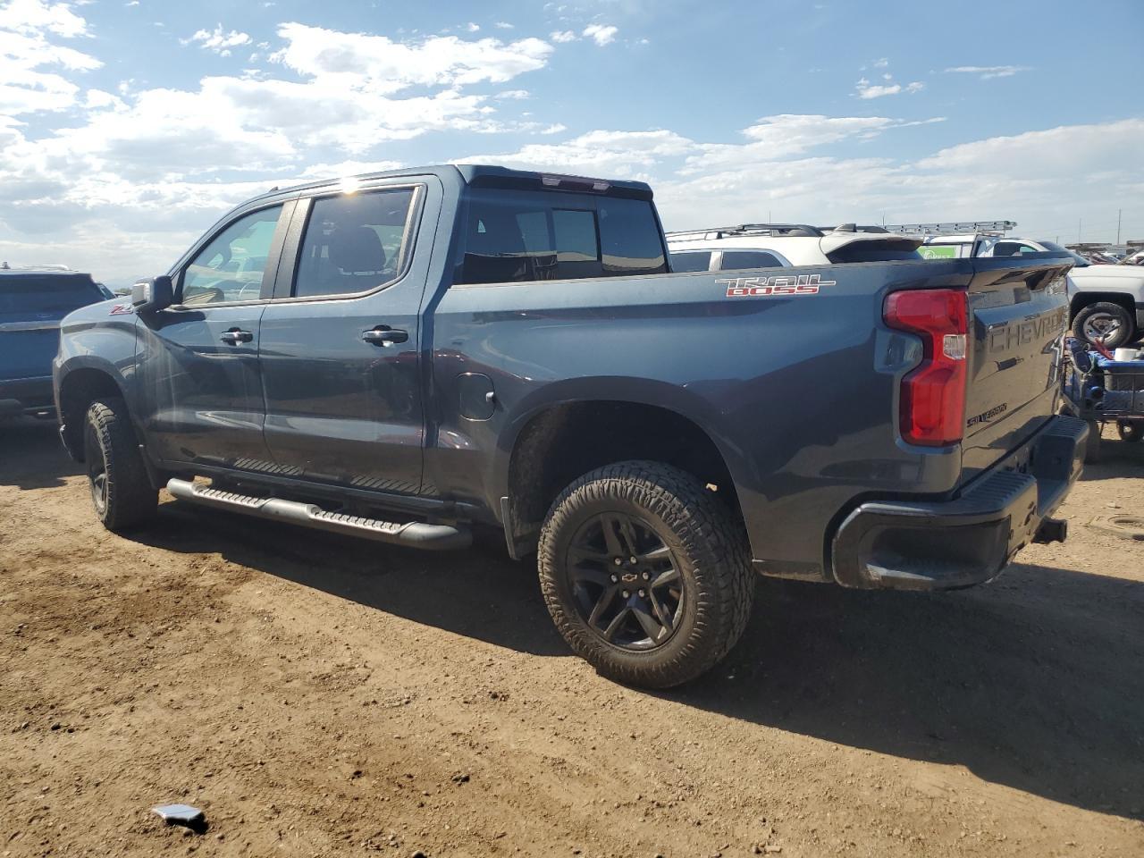 2021 Chevrolet Silverado K1500 Lt Trail Boss K1500 Lt Trail Boss - Image 2