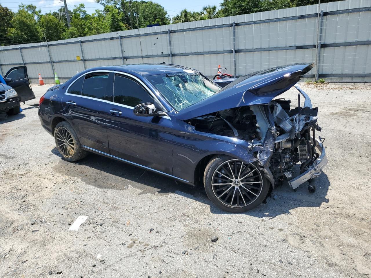 2020 Mercedes-Benz C 300 - Фото 4