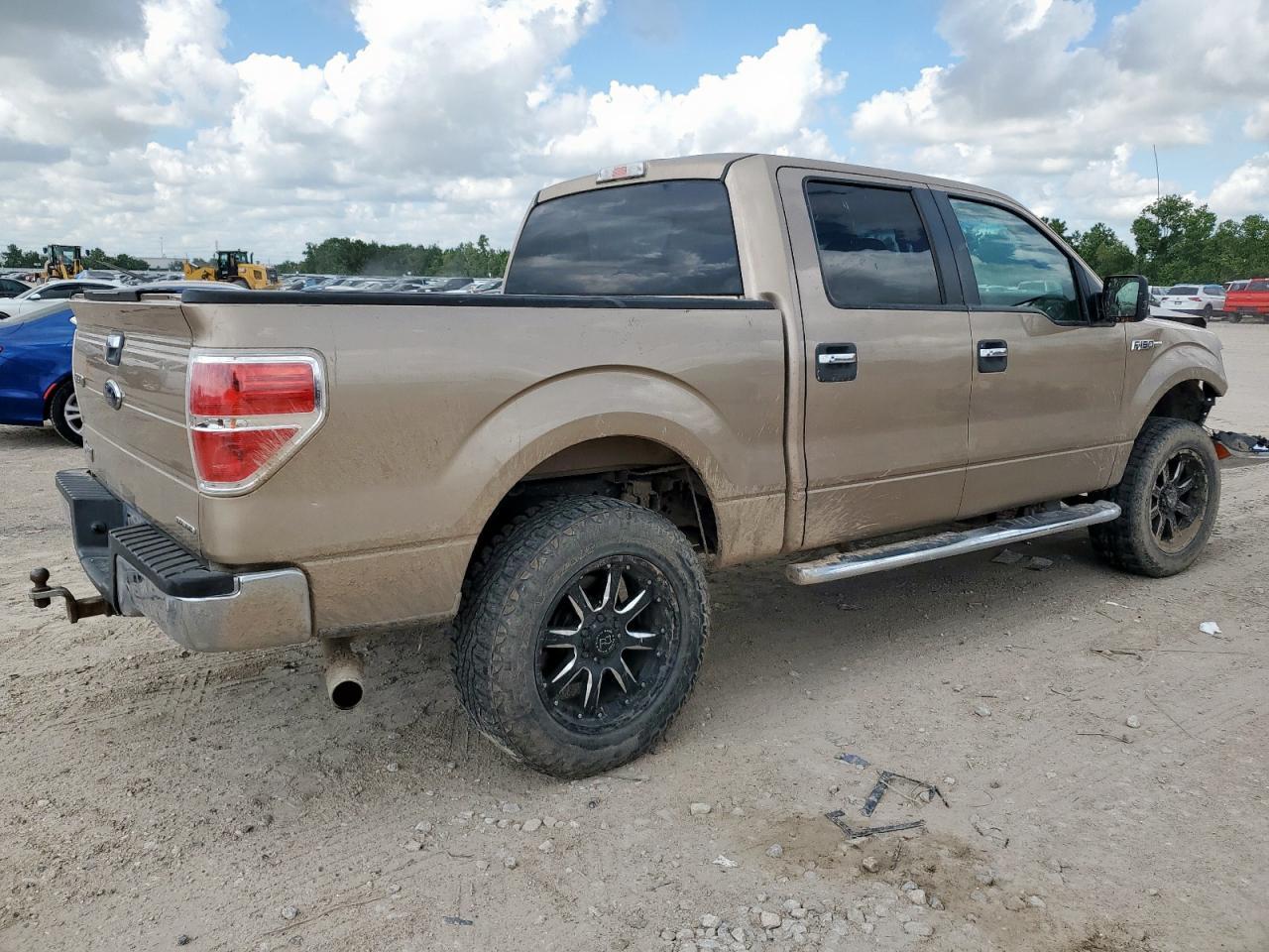 2013 Ford F150 Super - Фото 3