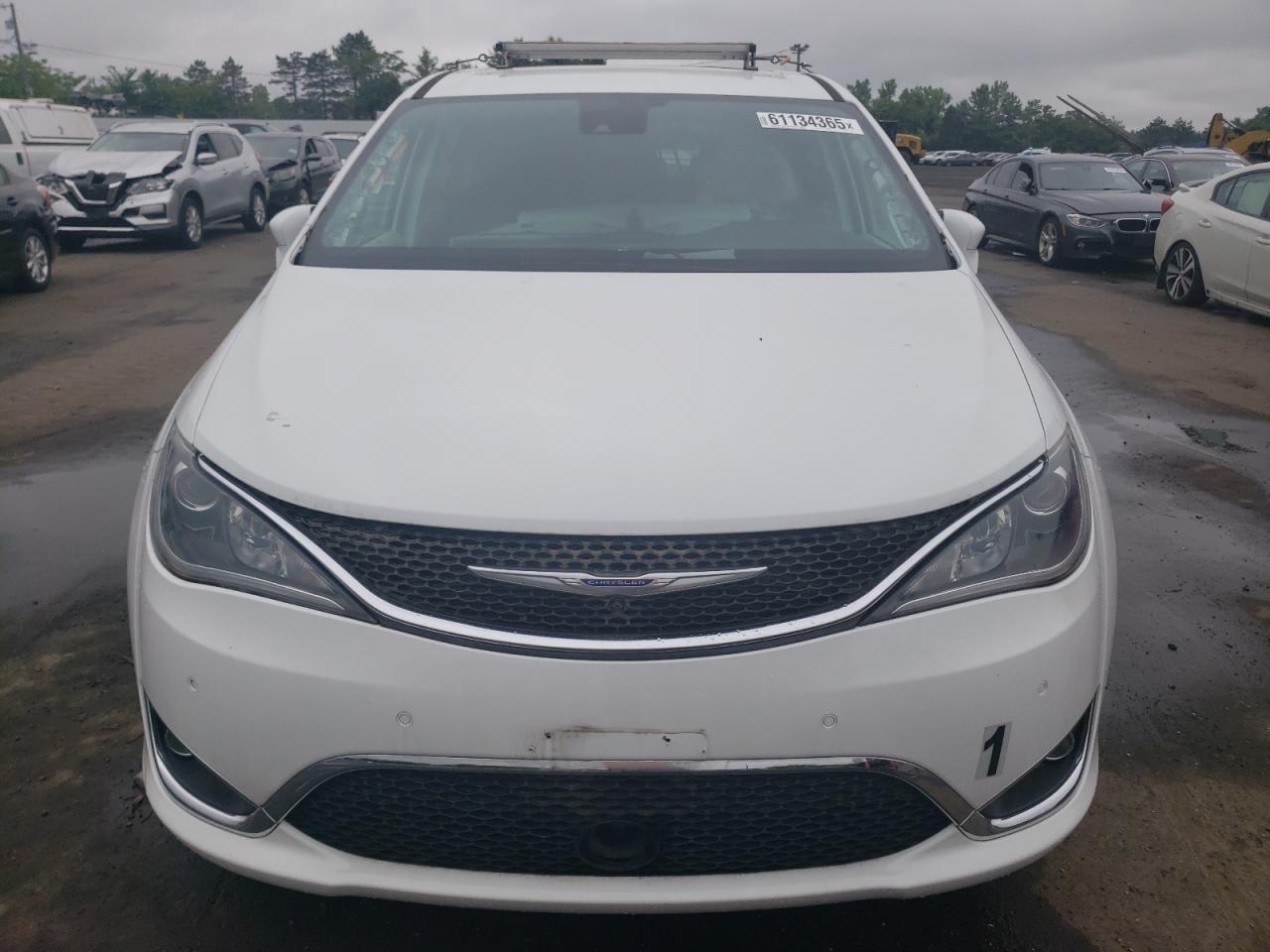 2020 Chrysler Pacifica Touring - Фото 5