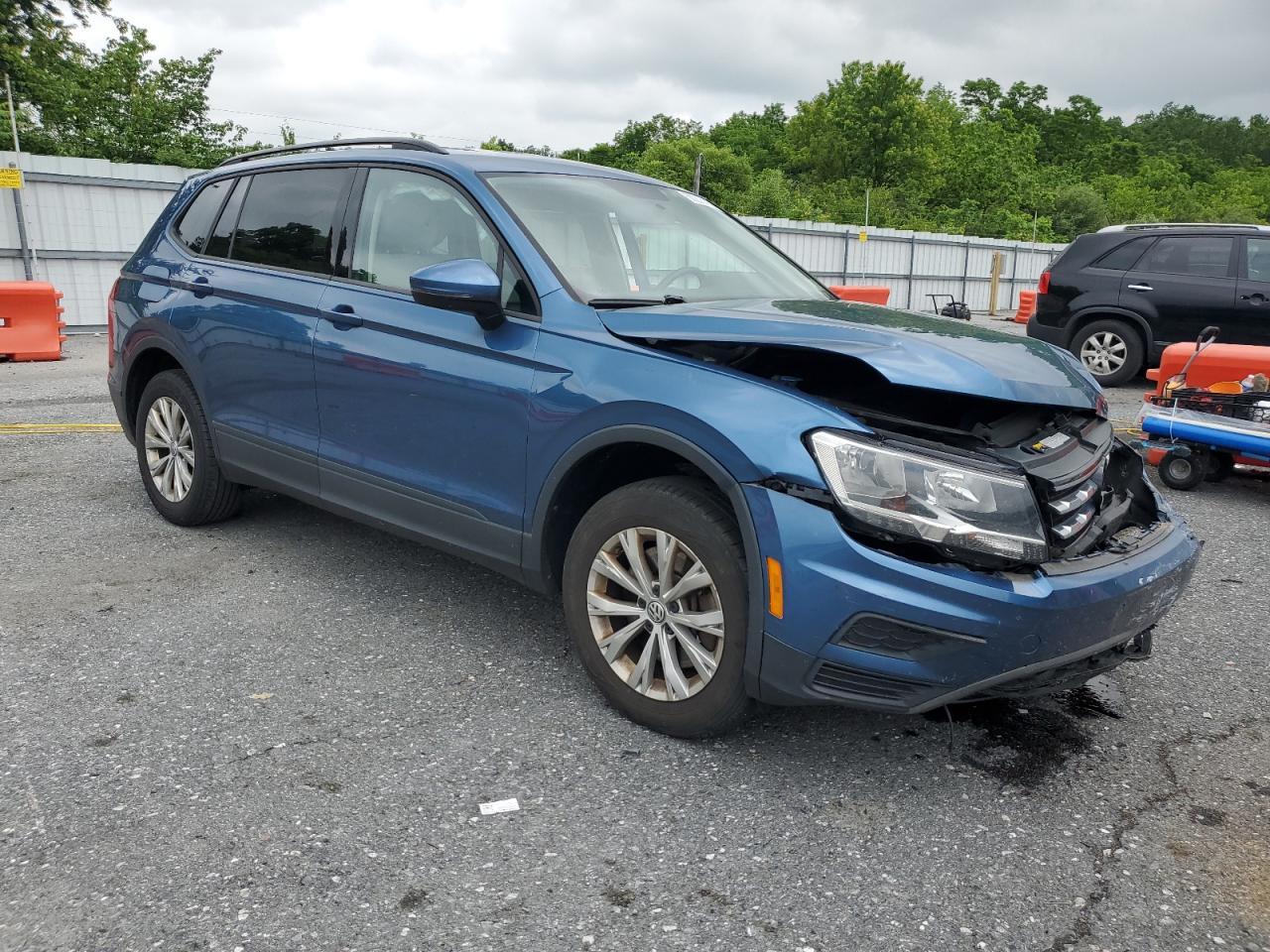 2020 Volkswagen Tiguan S - Фото 4