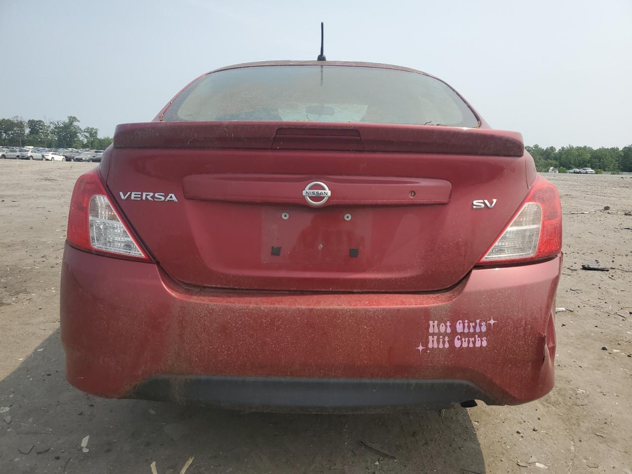 2018 Nissan Versa Sv - Image 6