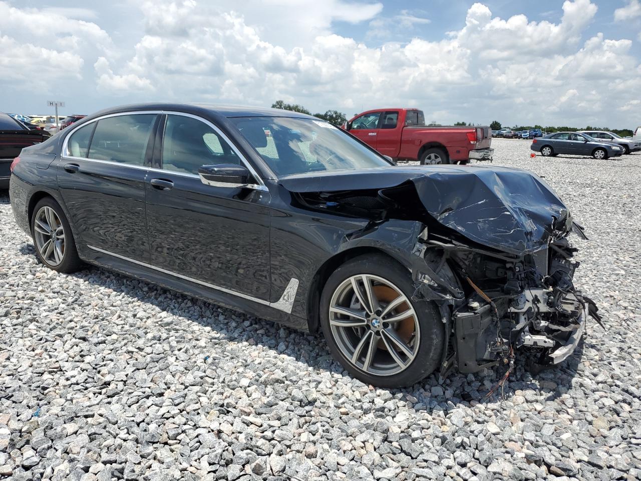 2019 BMW 740 I - Фото 4