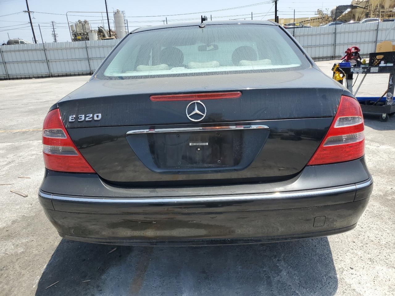 2004 Mercedes-Benz E 320 - Фото 6