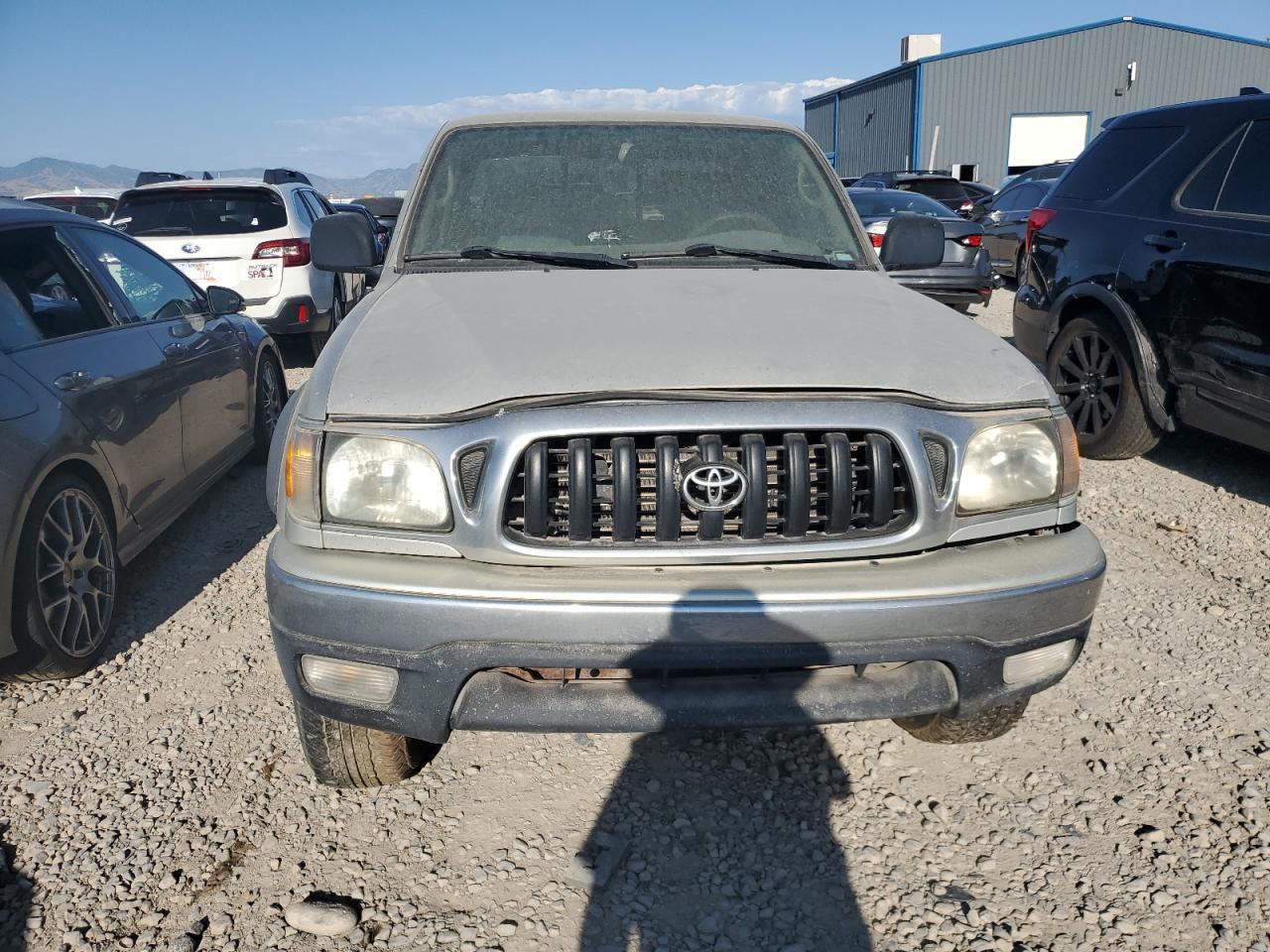 2004 Toyota Tacoma Xtracab - Image 5
