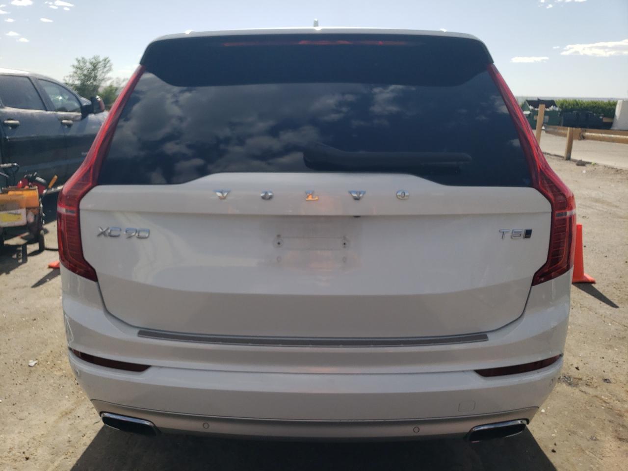 2020 Volvo Xc90 T5 Momentum - Image 6