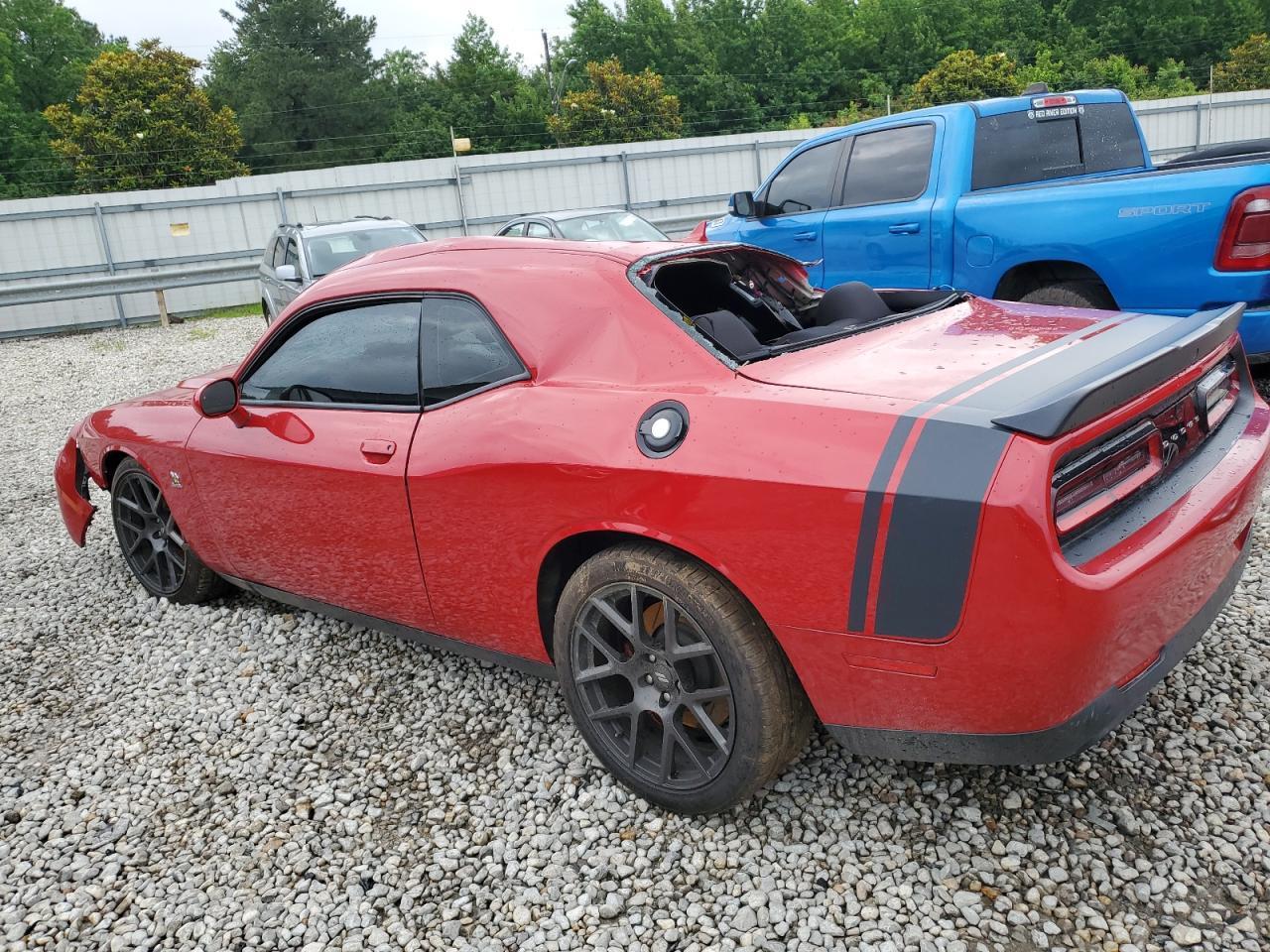 2018 Dodge Challenger R - Image 2
