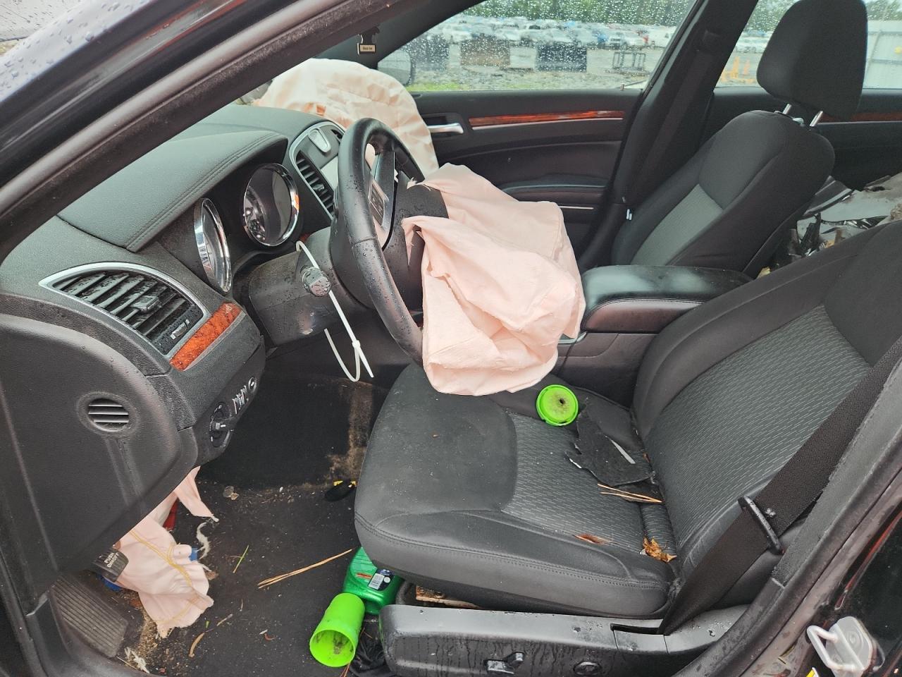 2012 Chrysler 300 - Фото 7