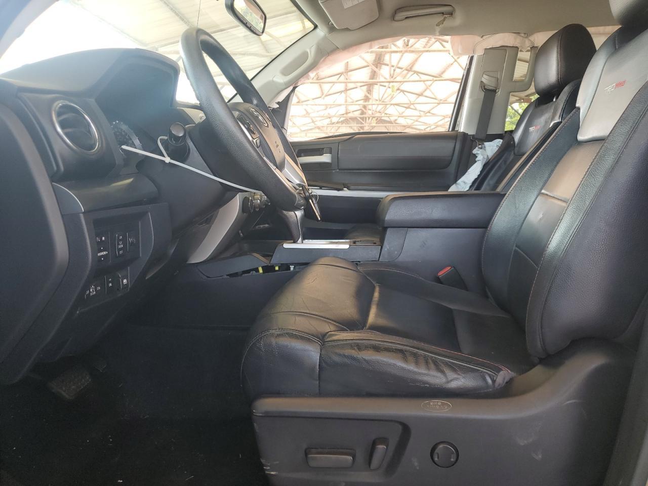 2016 Toyota Tundra Crewmax Sr5 - Image 7