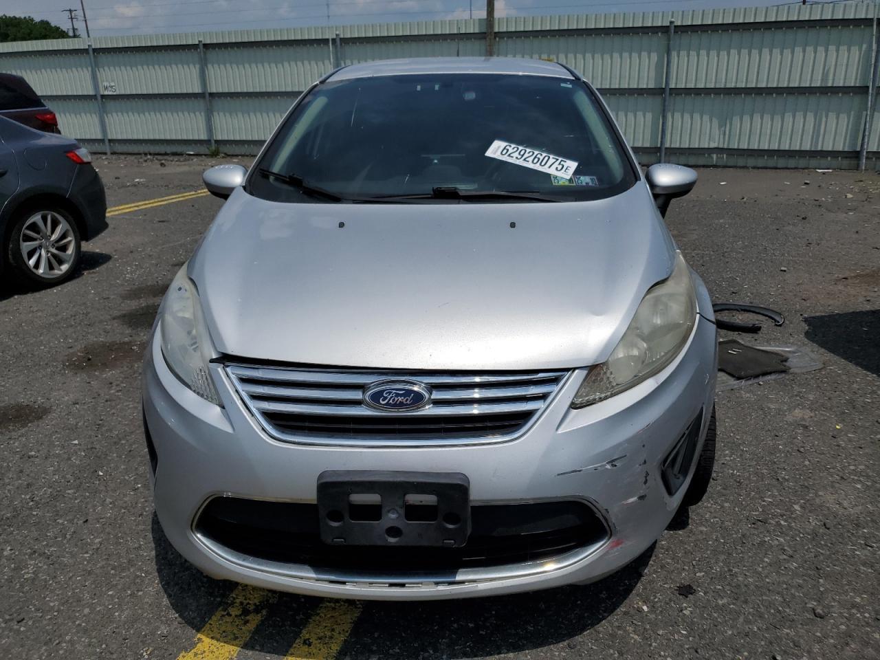 2012 Ford Fiesta Se - Фото 5