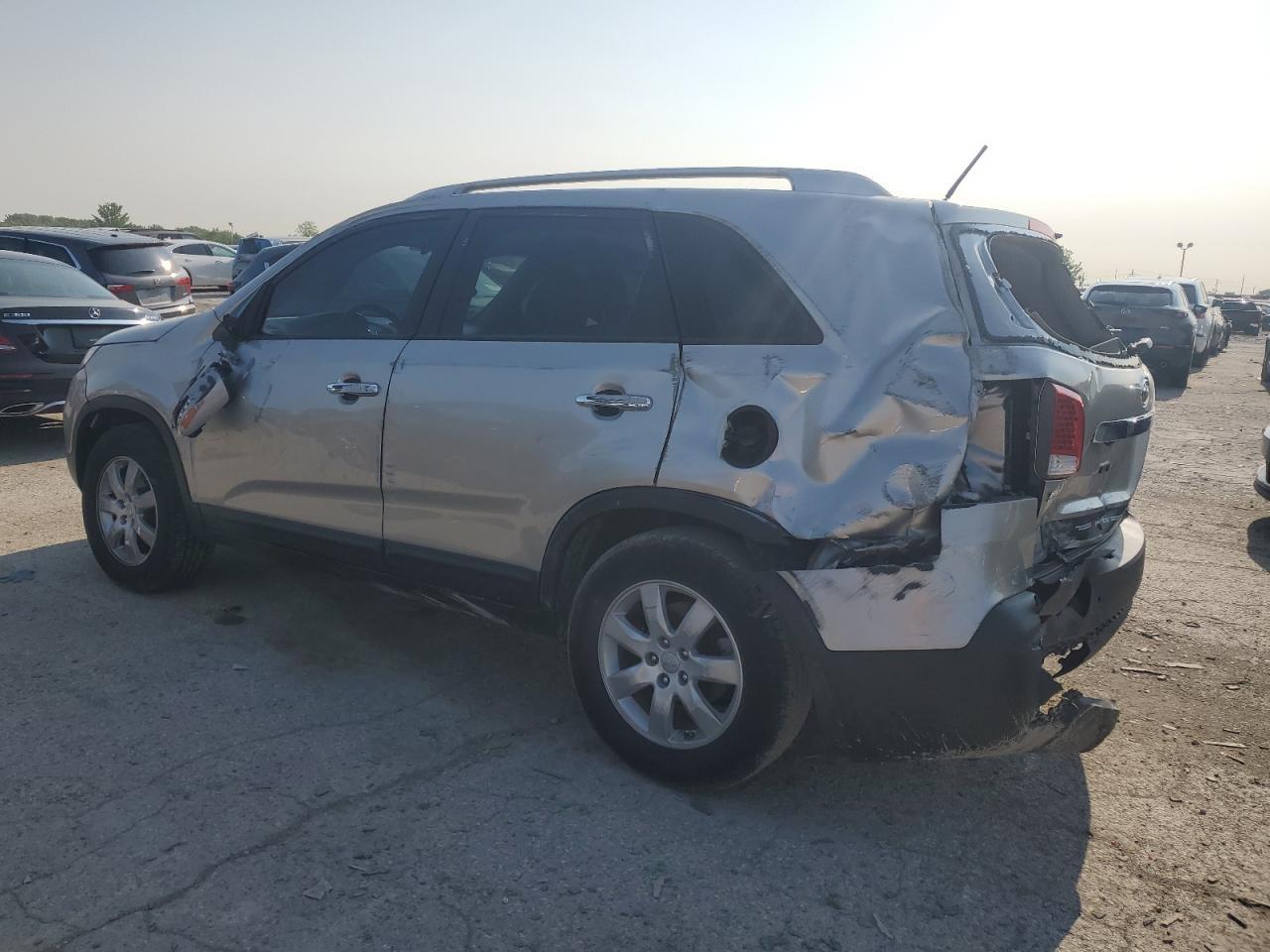 2013 Kia Sorento Lx - Фото 2