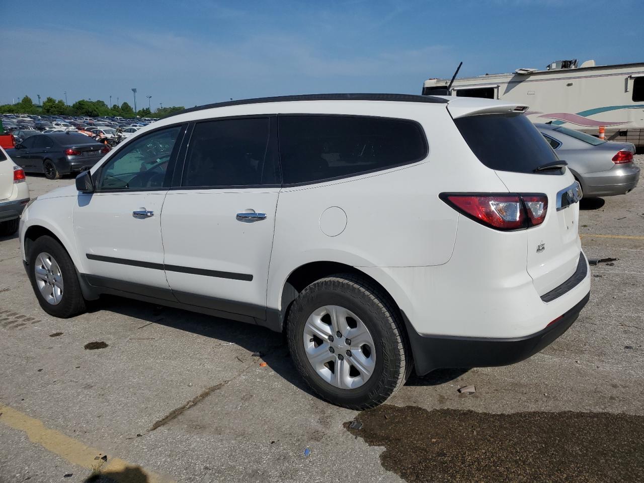 2016 Chevrolet Traverse Ls - Image 2