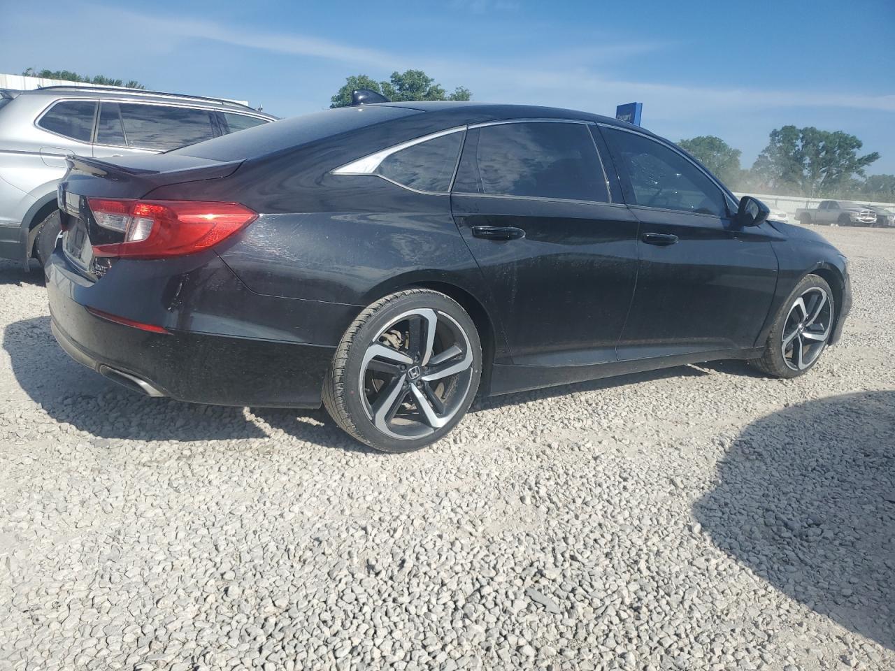 2018 Honda Accord Sport - Image 3