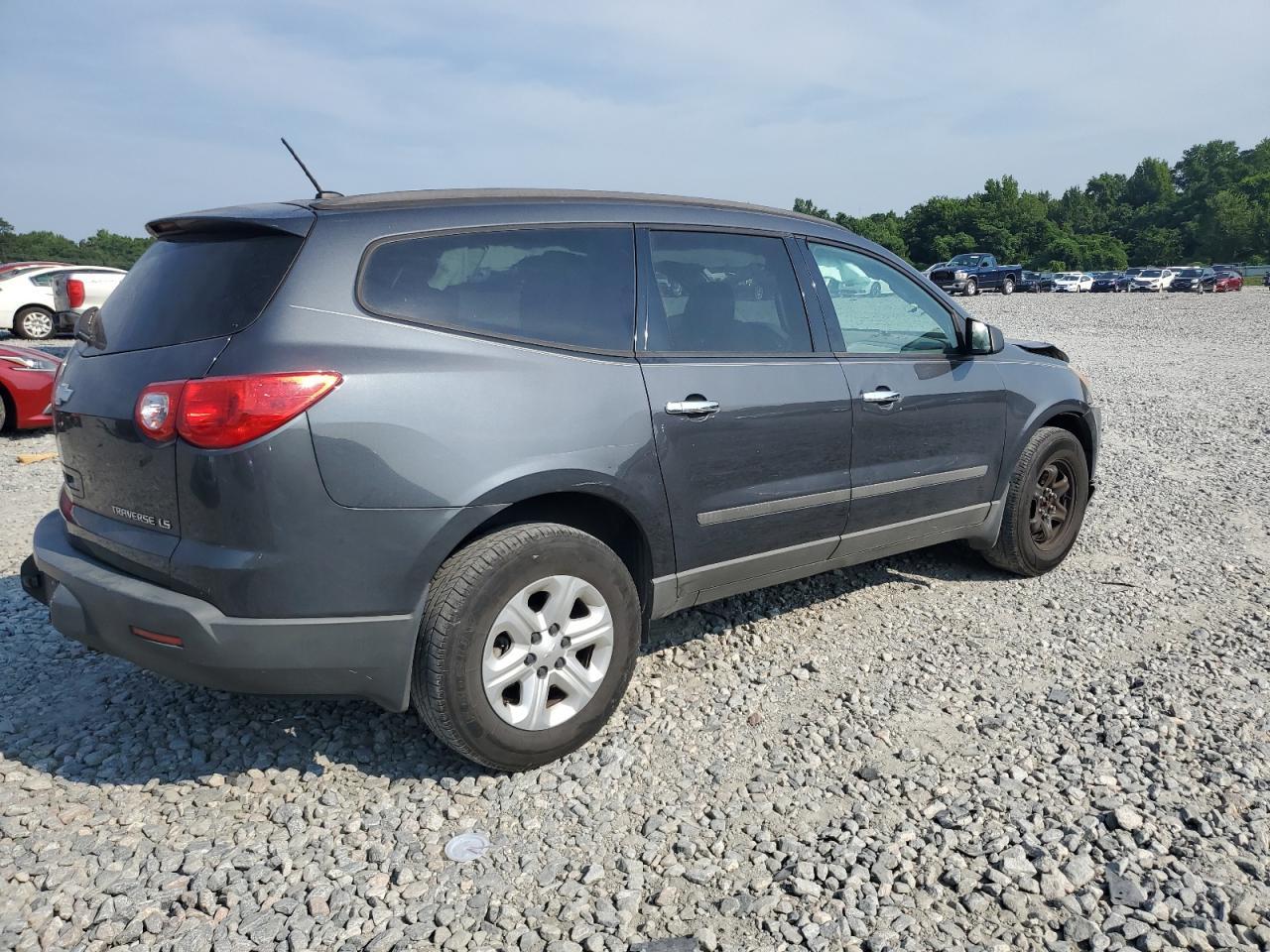 2012 Chevrolet Traverse Ls - Фото 3