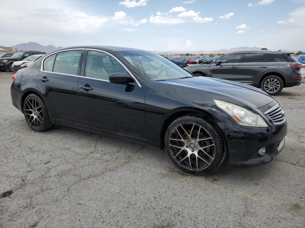 2010 Infiniti G37 Base - Фото 4