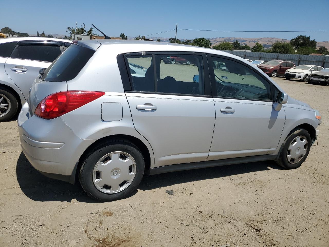 2008 Nissan Versa S - Фото 3