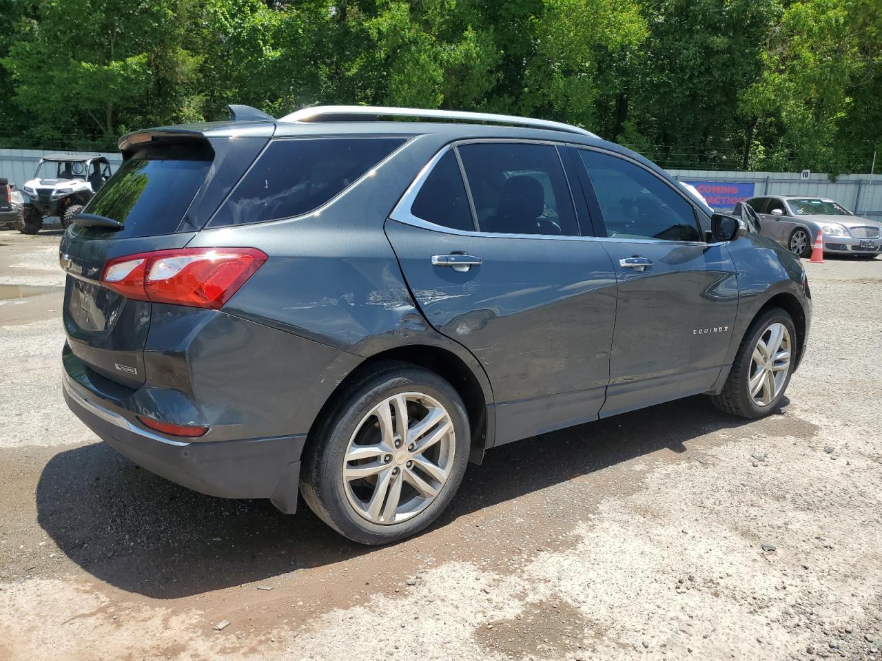 2018 Chevrolet Equinox Premier - Image 3